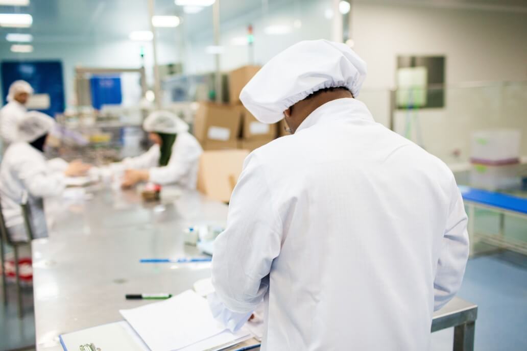 man-working-in-a-pharmaceutical-industry-healthcare-biology-biotech-pharma-virus-coronavirus-pandemic_t20_1bG4mg (1)